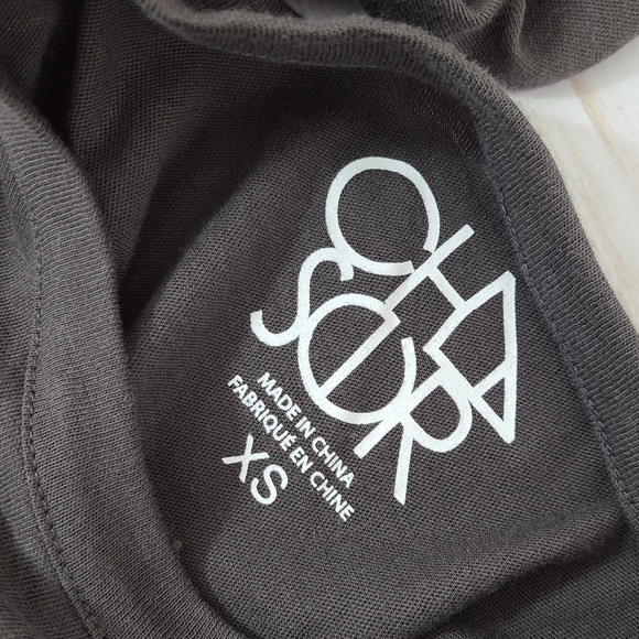 Chaser Happy Thoughts All Day graphic tee rainbow NEW - Picture 4 of 5